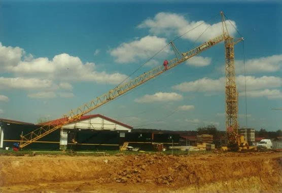 1998: Bouw van fabriek II in Tübingen
